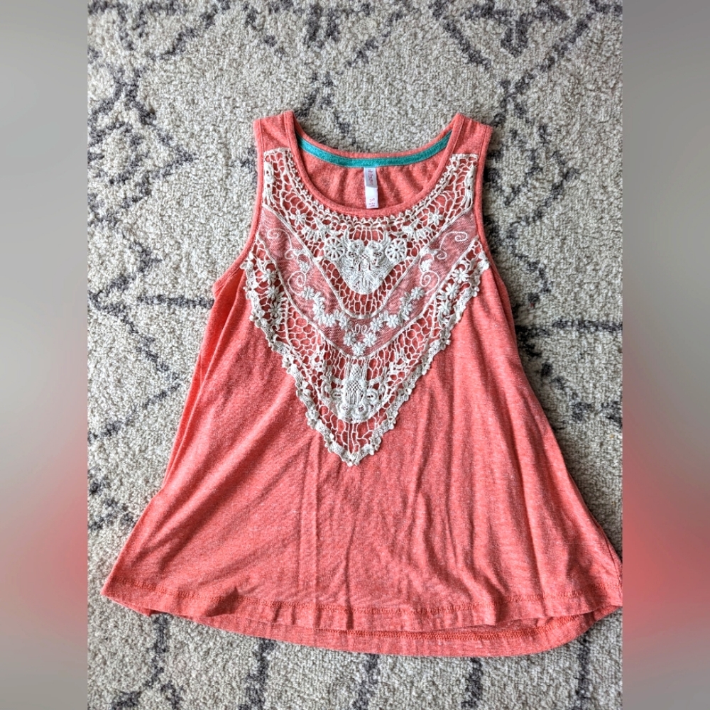 Coral top